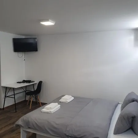 Apartment Cedron *